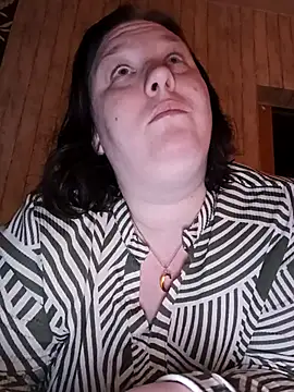 Feuchtekitty92xh online show from November 26, 2025, 6:31 pm