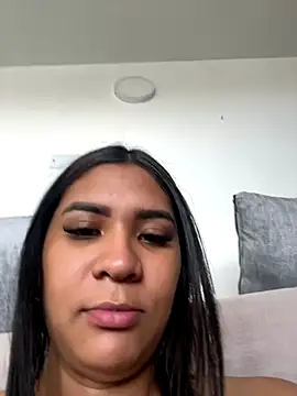 Snapshot of Penelophe01 chatting on October 23, 2025, 5:12 pm Penelophe01 online show from October 23, 2025, 5:12 pm