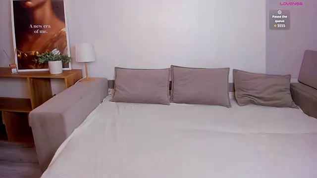 Elina Star online show from October 15, 2025, 2:39 pm