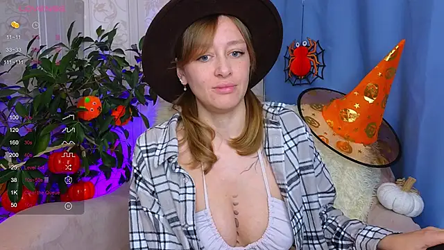 evashiny  online show from October 30, 2025, 4:25 am