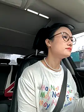 wen521 online show from September 16, 2025, 12:44 am