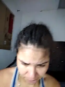 Snapshot of Vale_Nikol21 chatting on February 11, 2026, 1:10 am Vale Nikol21 online show from February 11, 2026, 1:10 am