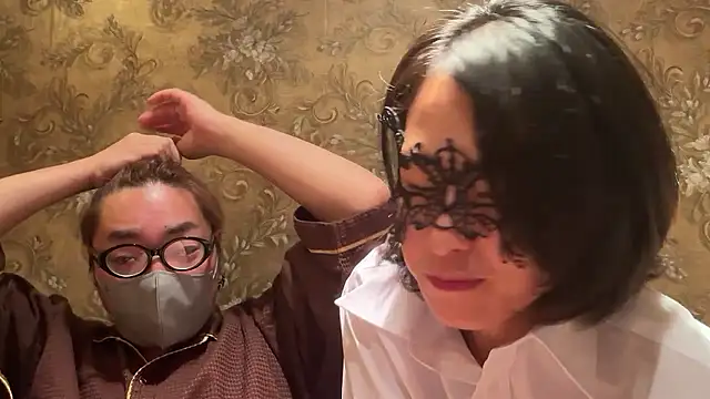 Snapshot of 21yuri27 chatting on October 30, 2025, 2:07 pm 21yuri27 online show from October 30, 2025, 2:07 pm