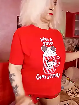 SquirtMilf00 online show from December 17, 2025, 3:23 am