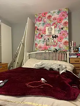 Sassylady online show from December 14, 2025, 9:30 pm