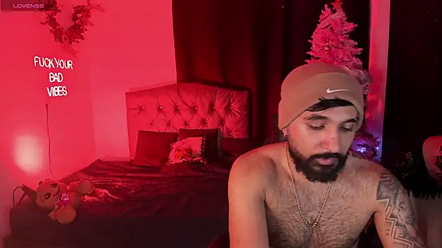 DanteAndVictoria online show from December 3, 2025, 3:03 am