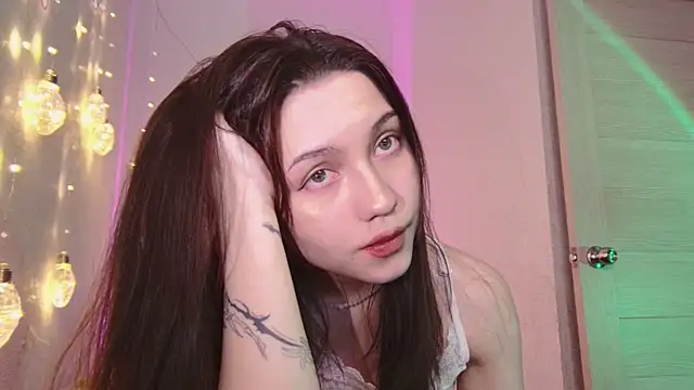 KendalHottt online show from November 23, 2025, 4:34 am