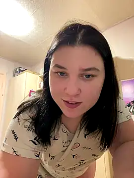 Kemeli008 online show from November 16, 2025, 2:44 pm