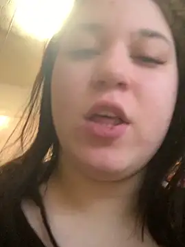 Snapshot of Kemeli008 chatting on December 22, 2025, 12:02 pm Kemeli008 online show from December 22, 2025, 12:02 pm