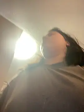 Snapshot of Kemeli008 chatting on February 4, 2026, 6:36 pm Kemeli008 online show from February 4, 2026, 6:36 pm