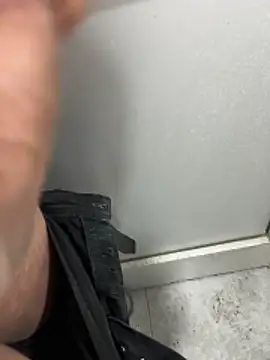 Snapshot of KAZANOVAA chatting on January 6, 2026, 12:53 pm KAZANOVAA online show from January 6, 2026, 12:53 pm