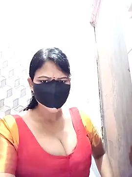 Snapshot of varnika chatting on April 26, 2026, 10:35 am varnika online show from April 26, 2026, 10:35 am
