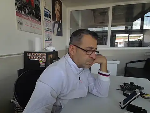 Snapshot of rafasilva3535 chatting on September 30, 2025, 11:04 am rafasilva3535 online show from September 30, 2025, 11:04 am