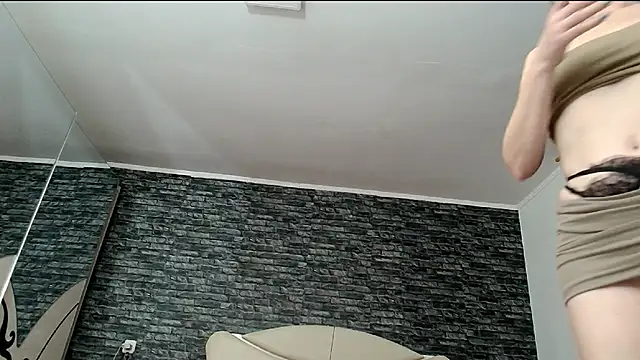 DeeA Blondy online show from November 8, 2025, 5:34 pm