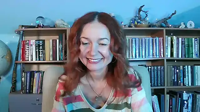 Snapshot of Foxilady357 chatting on January 7, 2026, 5:15 pm Foxilady357 online show from January 7, 2026, 5:15 pm