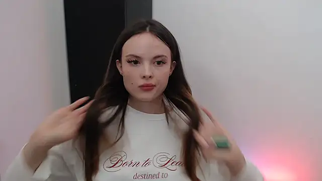 Ariella ari online show from September 22, 2025, 12:51 pm