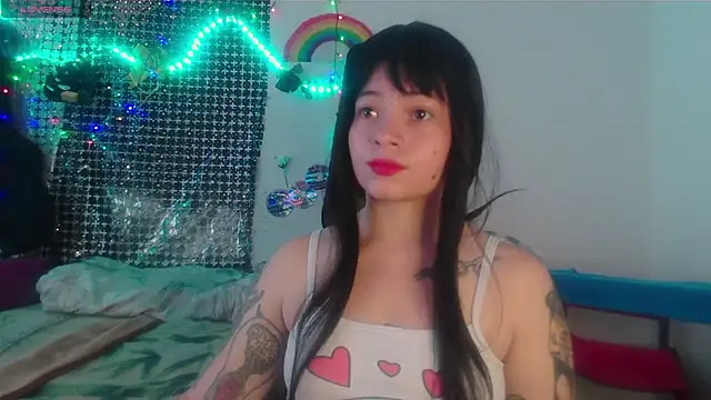 Snapshot of Mitsuha_gate chatting on December 2, 2025, 1:39 pm Mitsuha gate online show from December 2, 2025, 1:39 pm