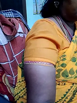 Snapshot of amuthasree chatting on September 11, 2025, 3:23 pm amuthasree online show from September 11, 2025, 3:23 pm