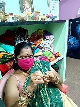 Snapshot of amuthasree chatting on September 28, 2025, 5:29 pm amuthasree online show from September 28, 2025, 5:29 pm