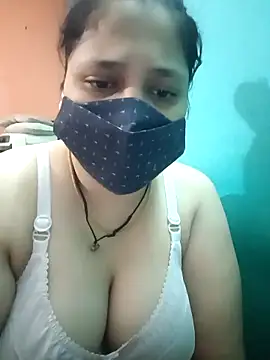 Kaja1919 online show from October 6, 2025, 4:04 pm