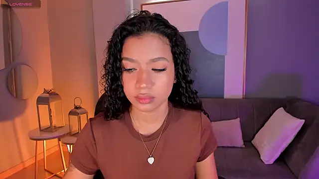 Snapshot of SophieHouston_ chatting on September 27, 2025, 3:33 am SophieHouston online show from September 27, 2025, 3:33 am