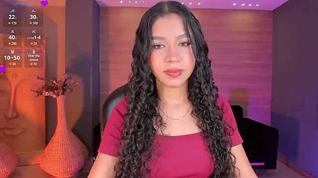 SophieHouston  online show from November 19, 2025, 4:34 am