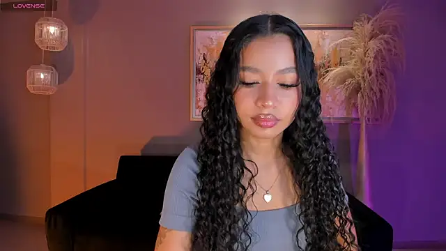 SophieHouston  online show from November 29, 2025, 3:53 am