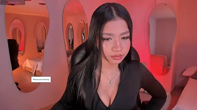 SophieHouston  online show from May 9, 2026, 2:39 am