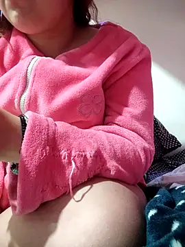 melisa hot420 online show from November 14, 2025, 3:27 am