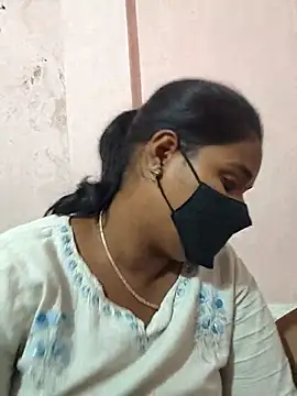 Snapshot of Priyathegirl chatting on September 10, 2025, 10:48 am Priyathegirl online show from September 10, 2025, 10:48 am