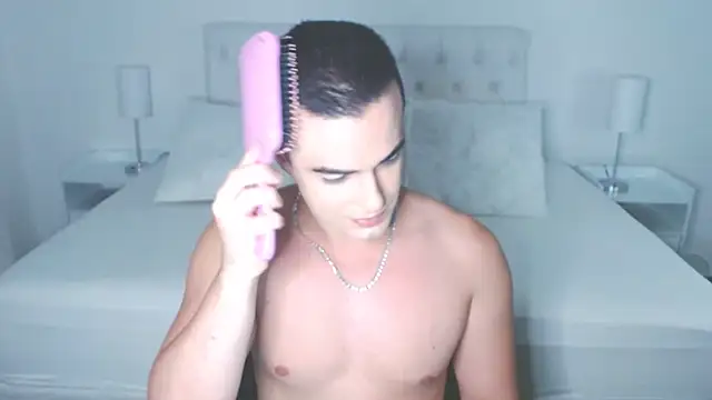 Snapshot of mr_hunterx chatting on September 14, 2025, 12:43 am mr hunterx online show from September 14, 2025, 12:43 am