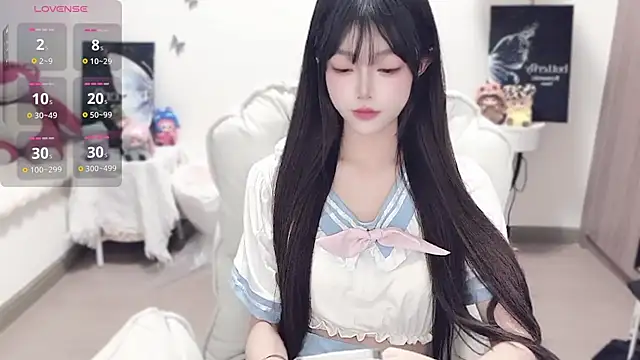 Snapshot of -EEBABY chatting on November 1, 2025, 1:35 pm -EEBABY online show from November 1, 2025, 1:35 pm