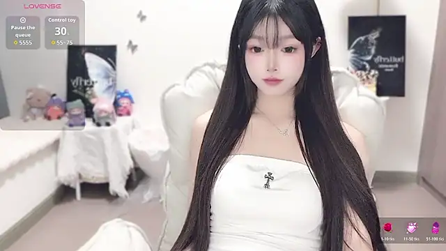 Snapshot of -EEBABY chatting on November 24, 2025, 8:41 pm -EEBABY online show from November 24, 2025, 8:41 pm