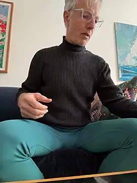 SexyLeon8 online show from January 8, 2026, 9:55 am