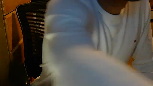 Snapshot of beastontop10 chatting on December 5, 2025, 5:49 am beastontop10 online show from December 5, 2025, 5:49 am