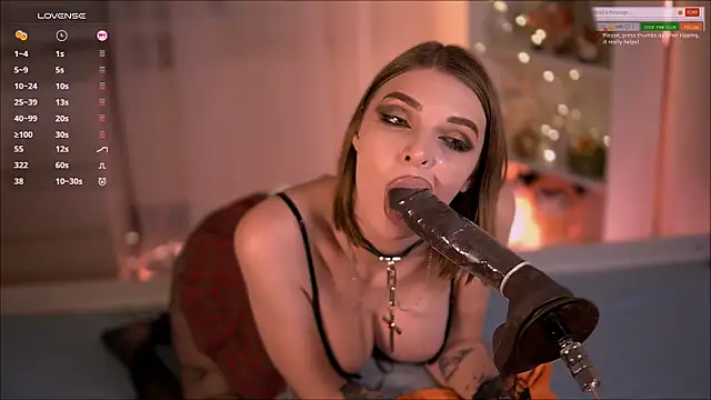 l0lidream  online show from October 31, 2025, 5:36 pm