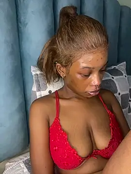 Snapshot of Caramel_Mellow chatting on January 15, 2026, 10:46 pm Caramel Mellow online show from January 15, 2026, 10:46 pm