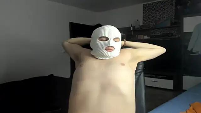 romiosabrino online show from November 25, 2025, 3:23 pm