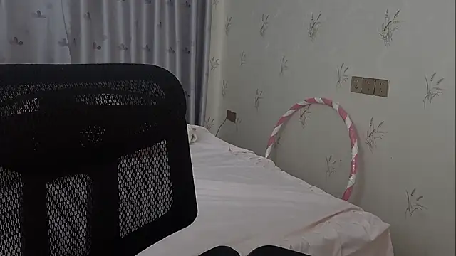puppy-999 online show from July 7, 2026, 12:42 pm