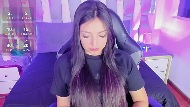 Snapshot of Adaara_Rey chatting on October 17, 2025, 7:49 pm Adaara Rey online show from October 17, 2025, 7:49 pm