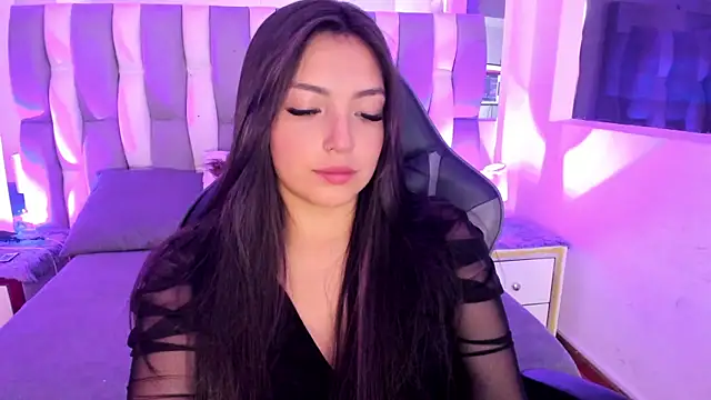 Snapshot of Adaara_Rey chatting on October 24, 2025, 6:48 pm Adaara Rey online show from October 24, 2025, 6:48 pm