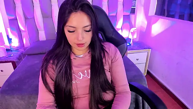 Snapshot of Adaara_Rey chatting on October 25, 2025, 8:58 pm Adaara Rey online show from October 25, 2025, 8:58 pm