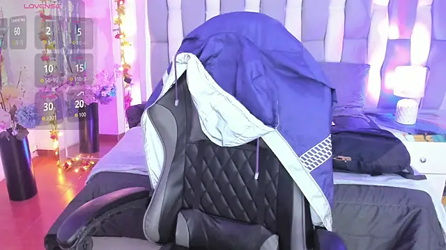 Snapshot of Adaara_Rey chatting on November 28, 2025, 7:49 pm Adaara Rey online show from November 28, 2025, 7:49 pm