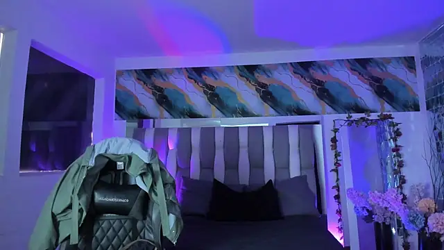 Snapshot of Adaara_Rey chatting on December 1, 2025, 7:19 pm Adaara Rey online show from December 1, 2025, 7:19 pm