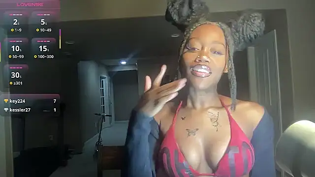 Snapshot of maskedgirl5005 chatting on September 19, 2025, 6:41 pm maskedgirl5005 online show from September 19, 2025, 6:41 pm