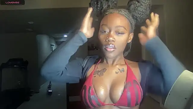 Snapshot of maskedgirl5005 chatting on September 23, 2025, 7:28 pm maskedgirl5005 online show from September 23, 2025, 7:28 pm