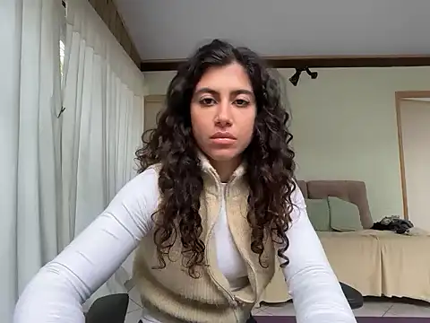 Snapshot of deusaludovica chatting on May 19, 2026, 6:58 pm deusaludovica online show from May 19, 2026, 6:58 pm