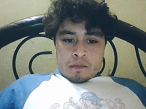 Snapshot of jorgexsuil2hh chatting on November 21, 2025, 5:50 am jorgexsuil2hh online show from November 21, 2025, 5:50 am