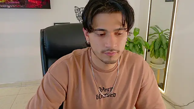 Elian savoy online show from November 24, 2025, 11:48 pm