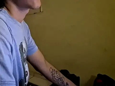 amylittlesissy online show from November 28, 2025, 4:53 pm